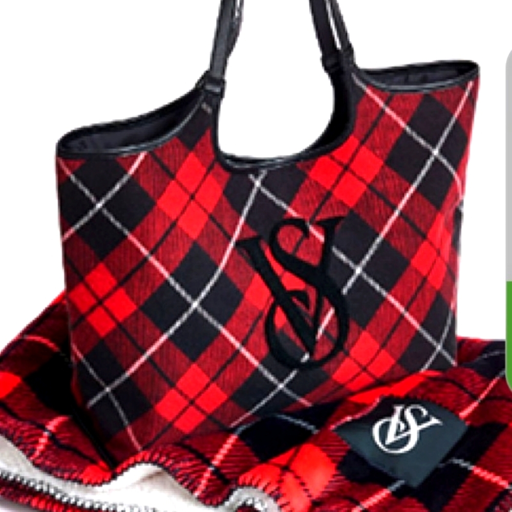 Vs tote and blanket